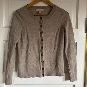 Banana Republiclic Merino wool Cardigan Tan with velvety button placket